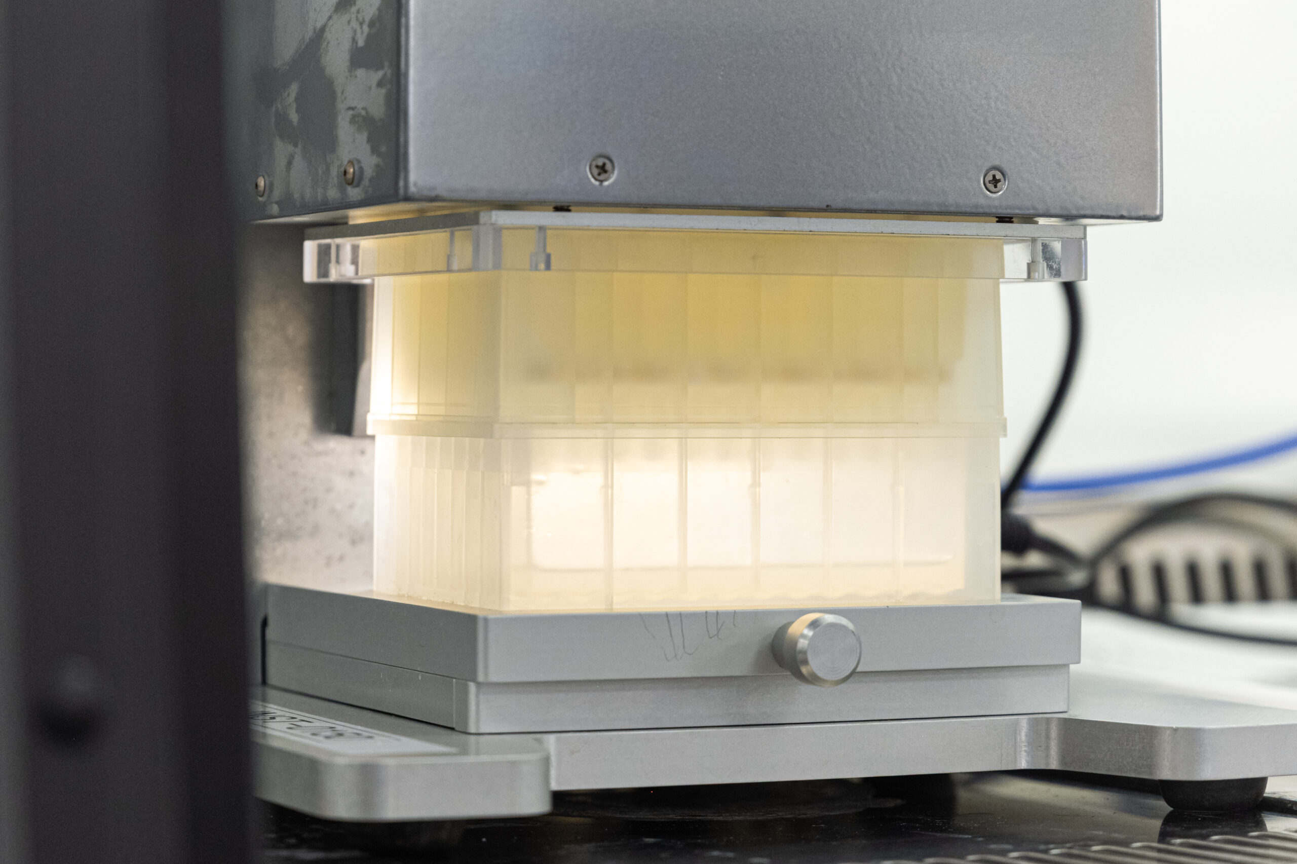 Pharmacokinetics Laboratory equipment with transparent container